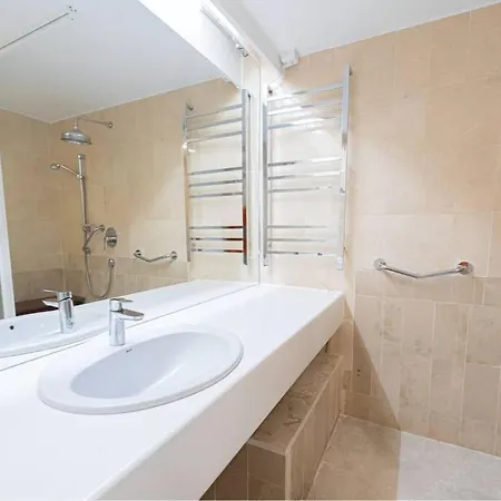 3 Bedroom On Golden Mile Apartment