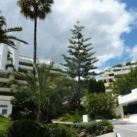 3 Bedroom On Golden Mile *
